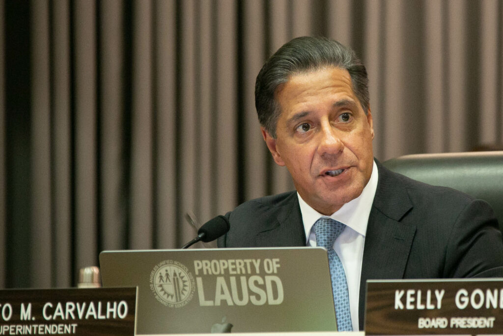 LAUSD denies entry to federal officials, affirms support for immigrants 