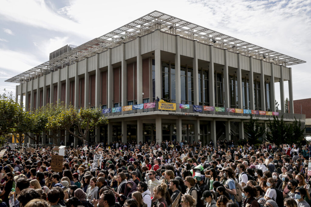 UC moves to ban political statements on its websites by faculty and others