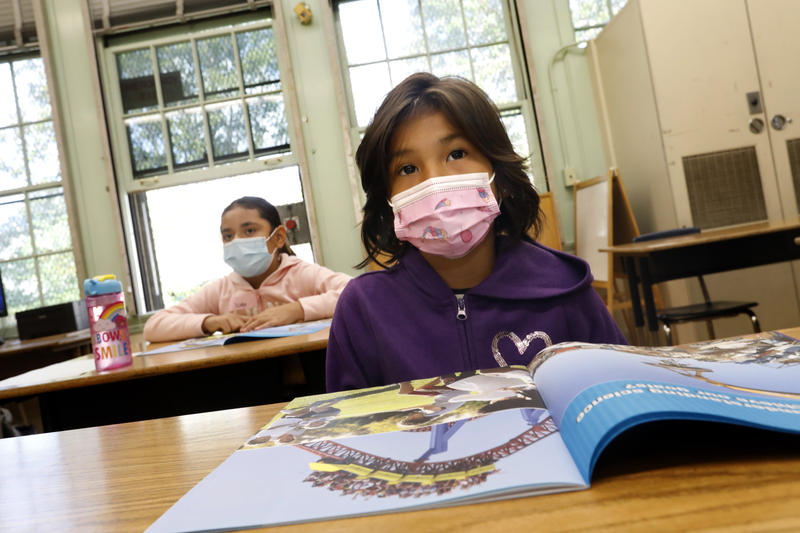 What to know about public health guidelines as LAUSD students return from the holidays